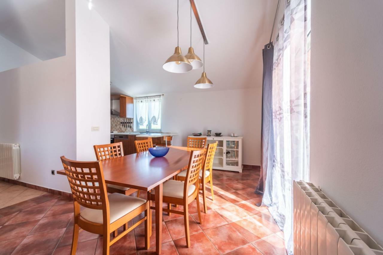 Apartman Debora Sa Privatnim Bazenom بولا المظهر الخارجي الصورة